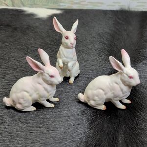 3 Red Eye White Lefton Easter Spring Bunnies Rabbit Bunny Vintage